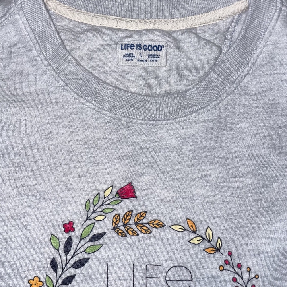 Life Is Good Sweatshirt Women's Small Gray Pullover Graphic Crew Neck Ladies - Picture 3 of 11